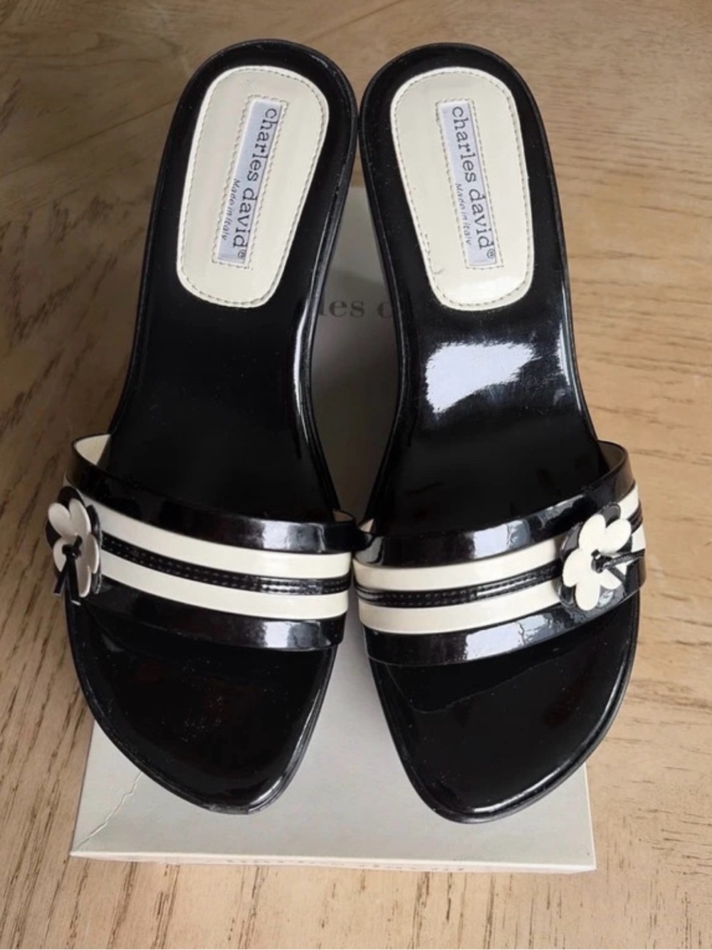 Charles David Black & White Striped Flower Mules Heels Sandals Made in Italy